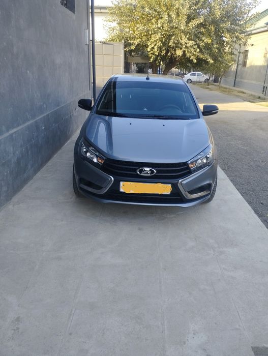 Продается лада веста