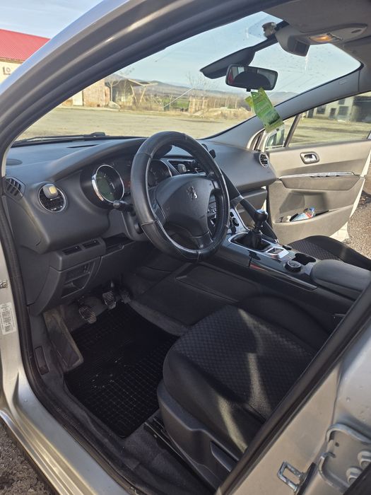 Пежо - 3008  1,6 т д и ,10 м.- 2010 г. ,