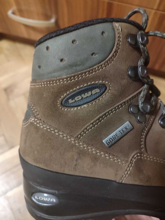 Туристически обувки LOWA 39 Gore Tex