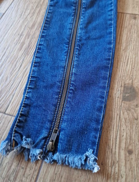 Много дамски дънки размер S