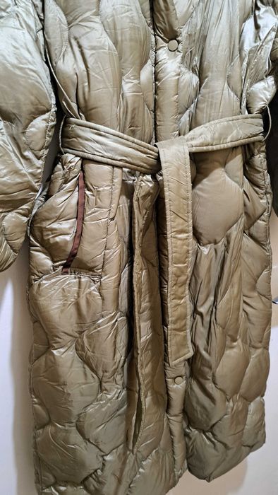 Пухенка дълга на Mango ,размер М по етикет ,пълнеж гъши пух