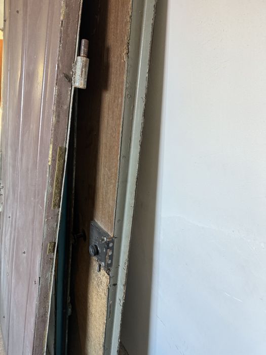 Двери металлические