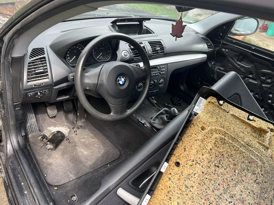 Dezmembrez bmw seria 1 e87 2010 facelift