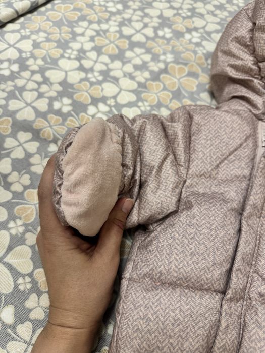 Зимние комбинезоны  для девочки