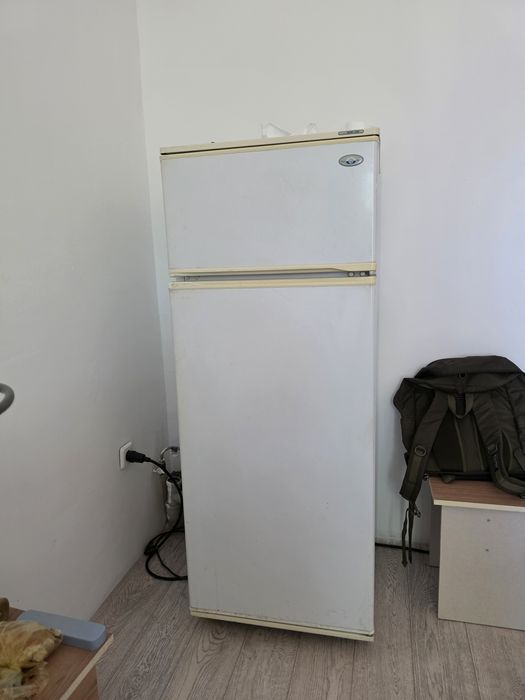 Холодильник рабочий