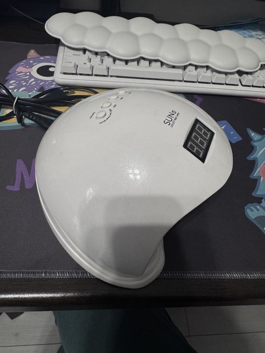 Уф лампа для сушки ногтей