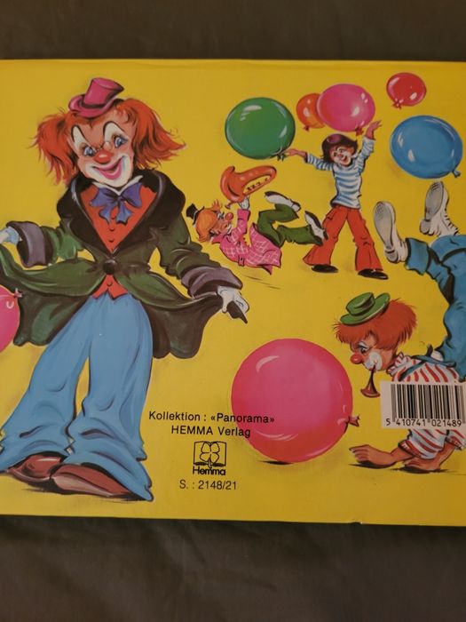 Книга I'm Zirkus/ В цирка/ панорамна детска книга