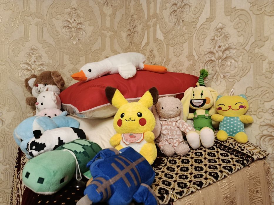 Мягкие игрушки  яркие