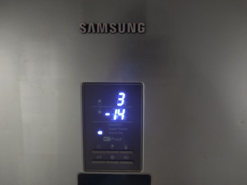 Холодильник рабочий