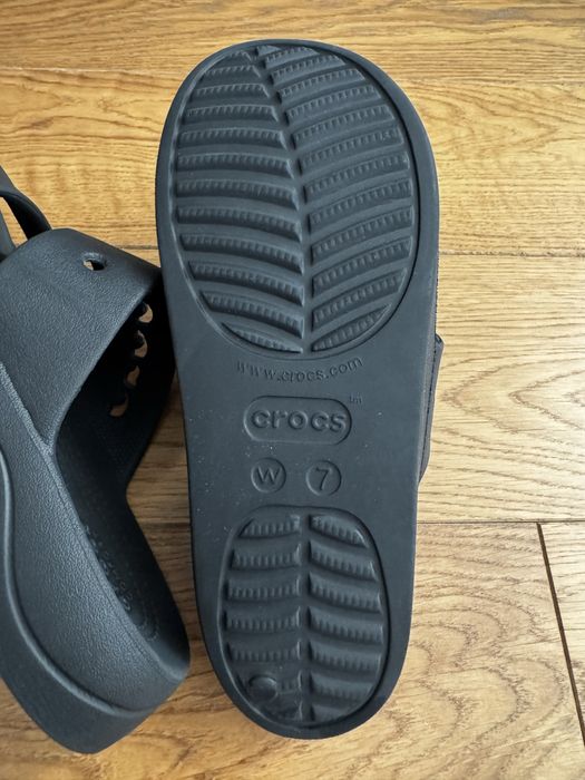 Crocs черные щлепанцы на размер 36 W7 б/у