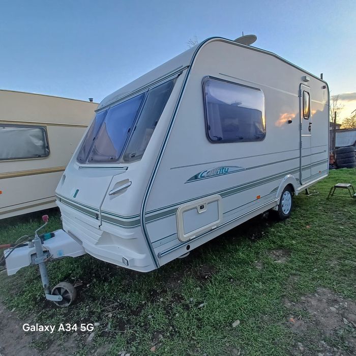 rulota de vanzare Swift 2001 neinmatriculata, mica și usoara