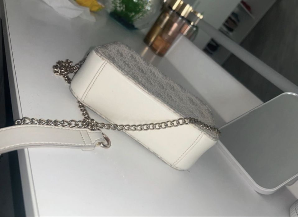 geanta guess originala