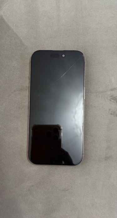 Iphone 16 pro (piese)