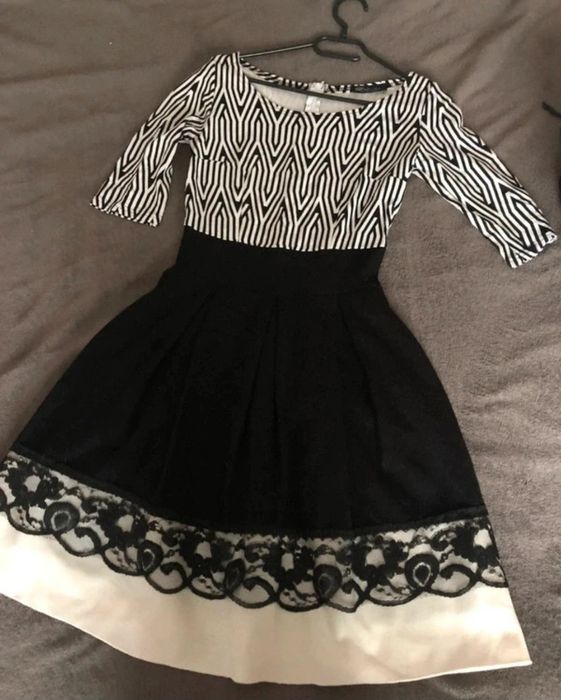 rochie eleganta cu maneci 3sferturi marimea S/M