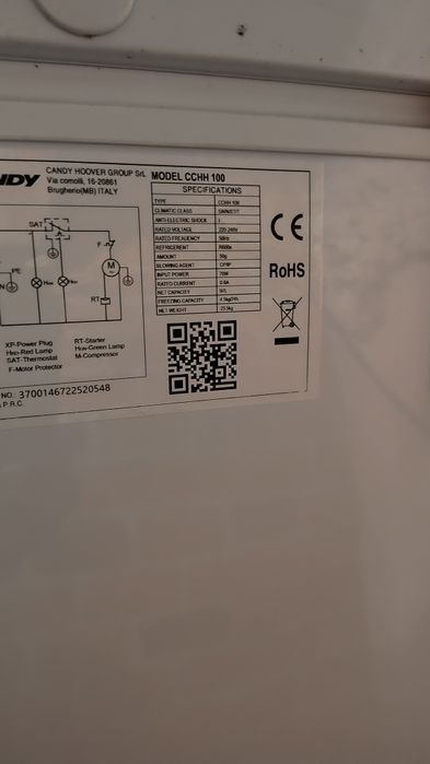 Vând ladă frigorifică Candy 97l