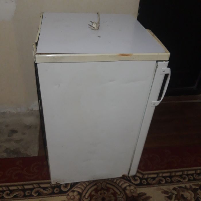 Продаж холодильник