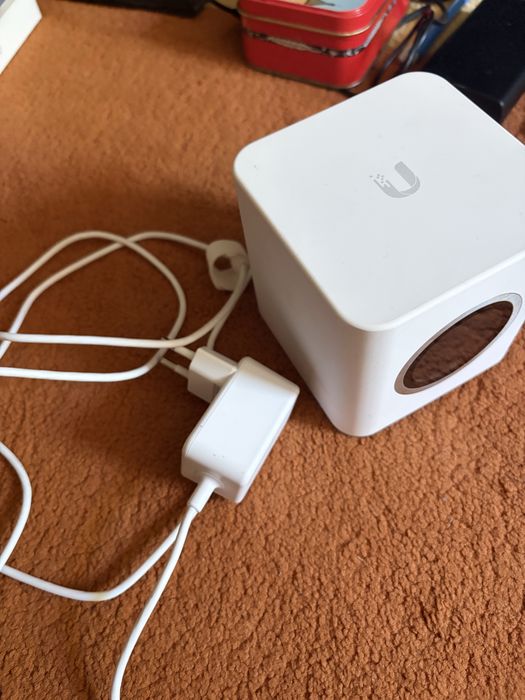 Router ubiquity amplify