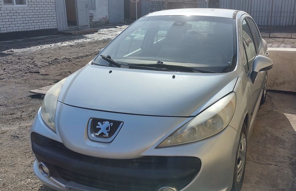 Продам или обмен пежо 207