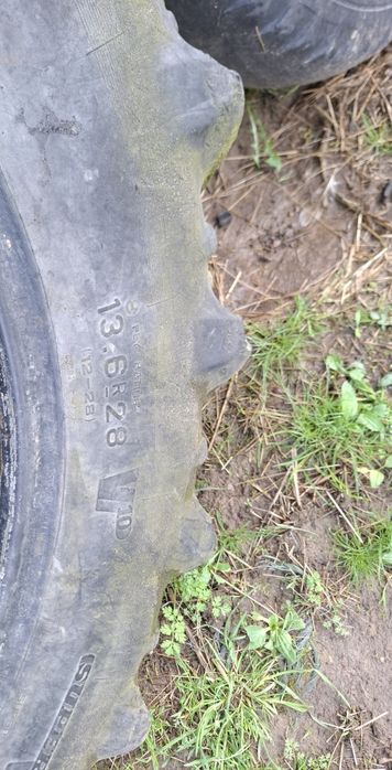 Vând cauciuc și roti pe 28