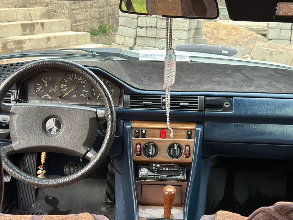 мерс 124 автомат