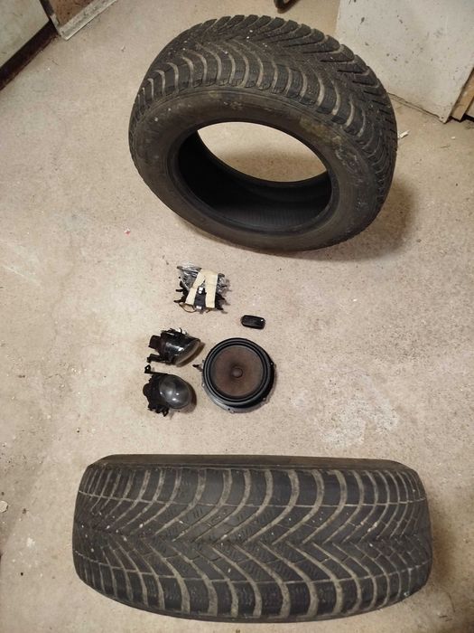 Vând 9 articole auto și aer liber