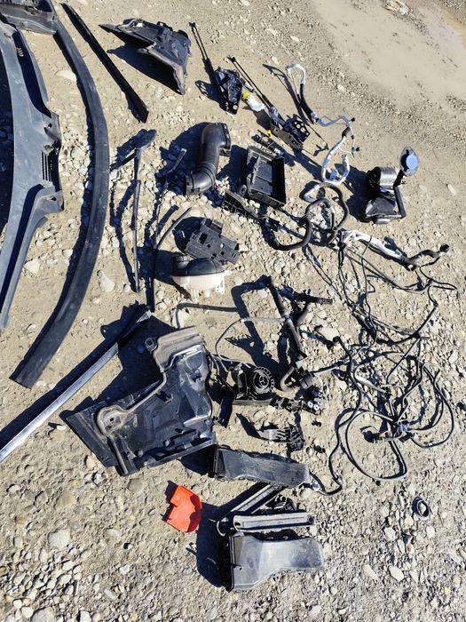 Scut,carenaj,suport bara,conducta,balama,vas,furtun Mercedes glc w253