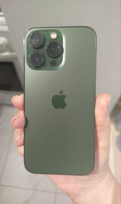 Продам IPhone 13 Pro