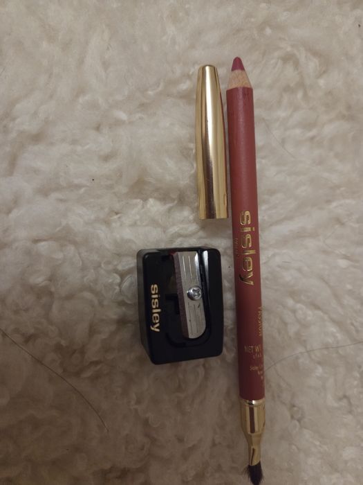 Молив sisley нов