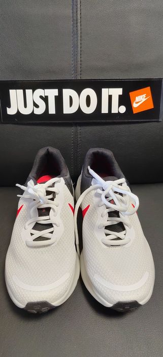 Nike Revolution 7,номер 38,5