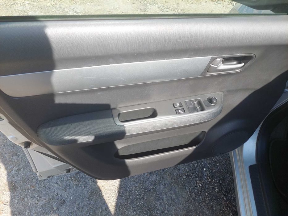 Suzuki Swift 1,3 DT , Сузуки Суйфт на части !
Май 2008