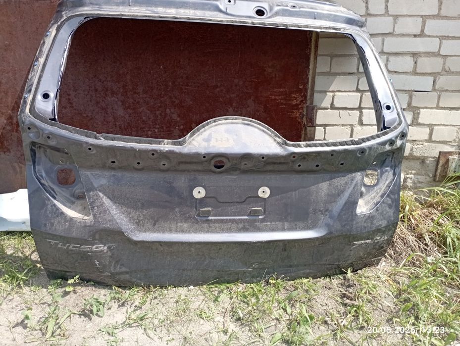 Продам дверь багажника хюндай тюсон оригинал