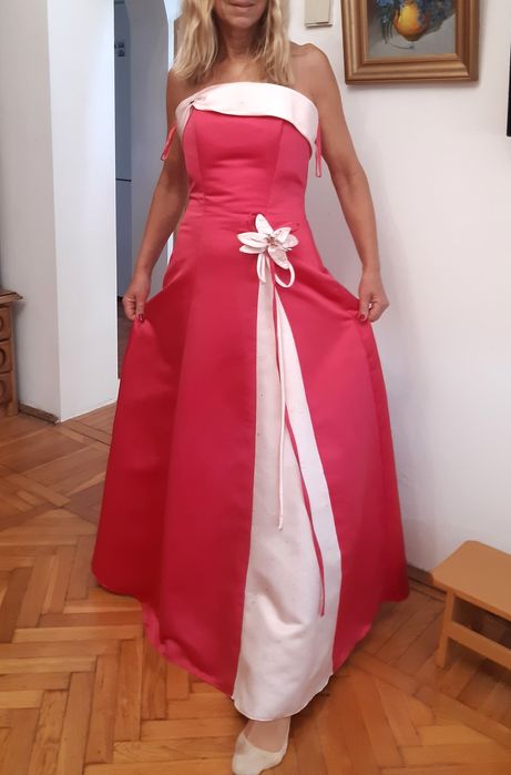 Rochie de mireasa si rochii pt domnisoare de onoare