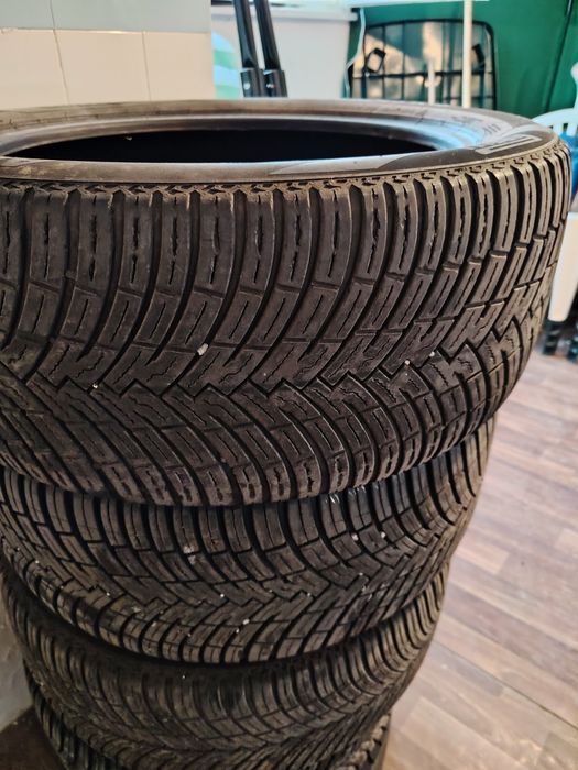 Продава се летни гуми Pirelli