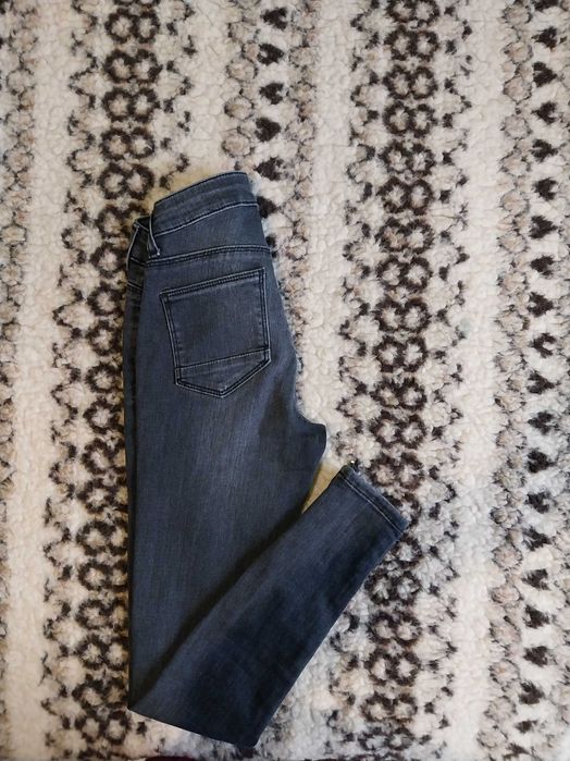 Нови дамски дънки