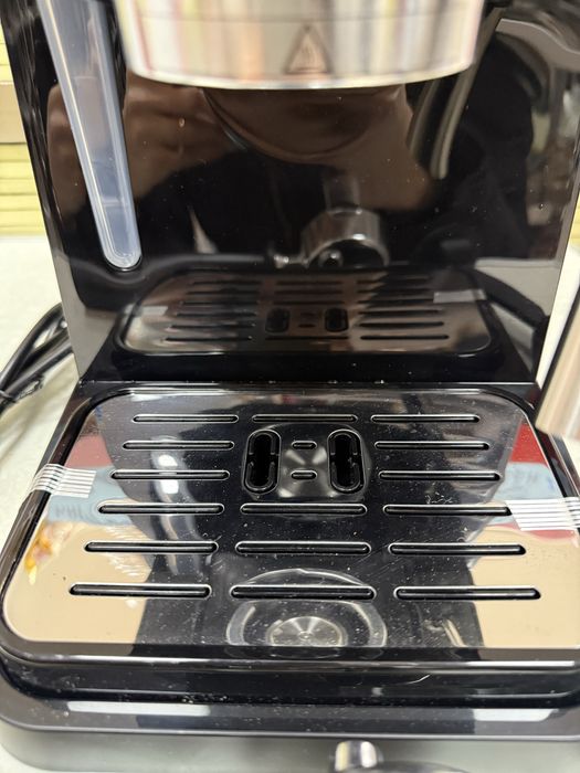 Кафемашина DeLonghi EC260.BK