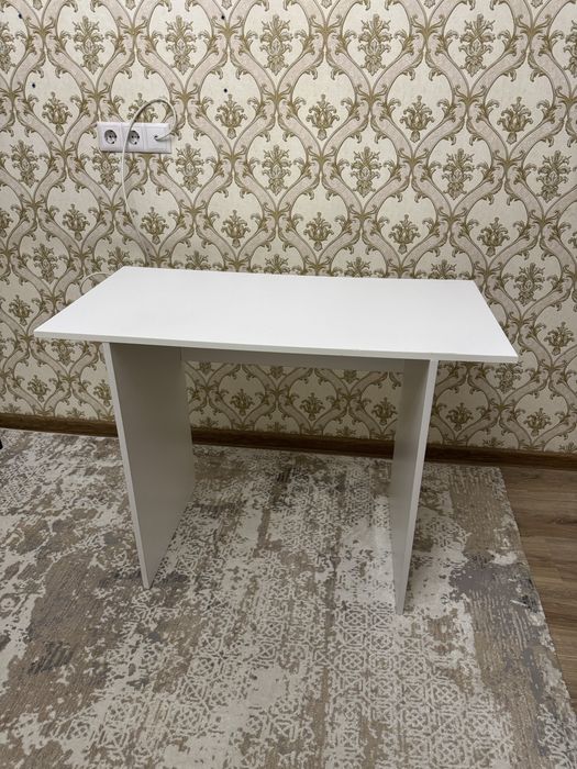 Продам стол компьютерный