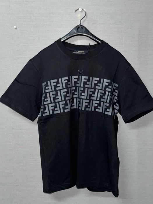 Мъжки тениски маркови