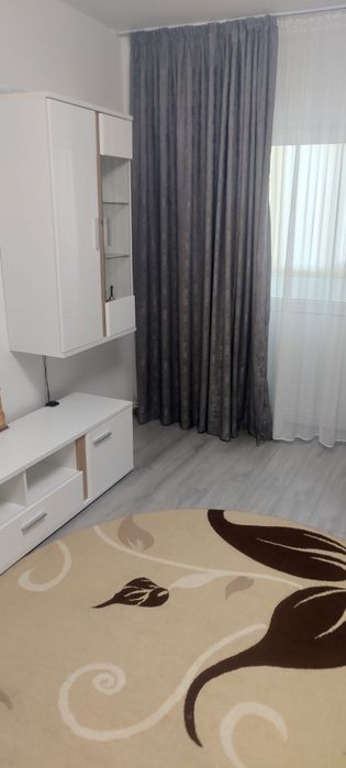 Închiriez apartament 2 camere
