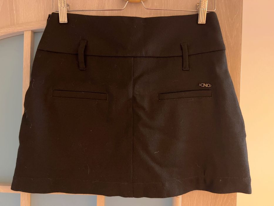 Fustă-pantalon C’N’C CoSTUME NATIONAL din lana virgina 90% – model petrecut, croială modernă, noua cu eticheta