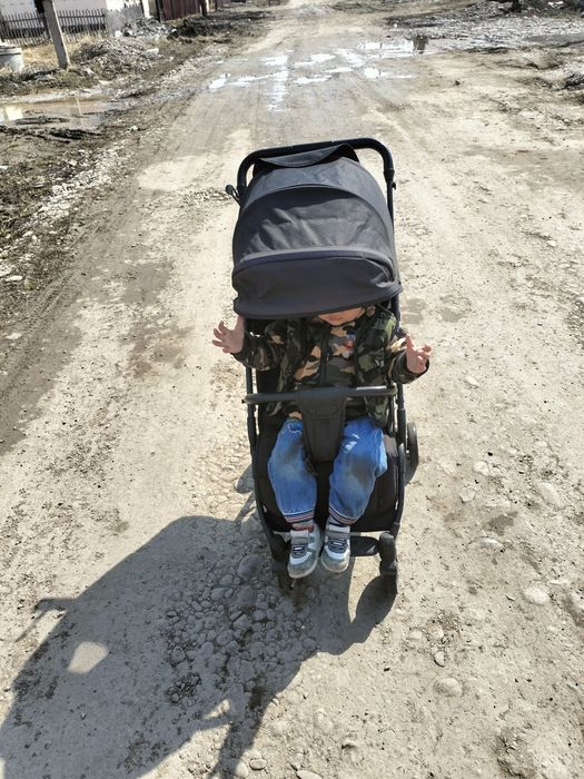 Каляска прогулочная