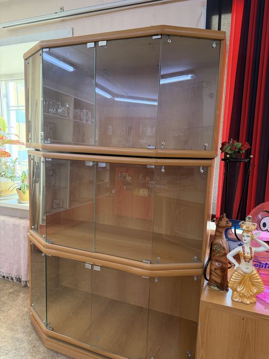 Продам шкафы тумбы