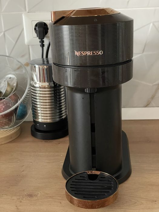 Aparat cafea nesspresso vertuo nex