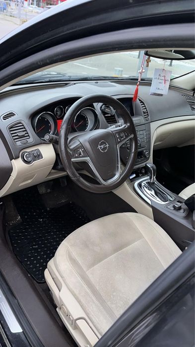 Vand opel insignia 2010