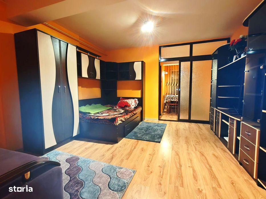 Garsoniera Craiovei, 38 mp, bloc 2010, centrala, mobilata