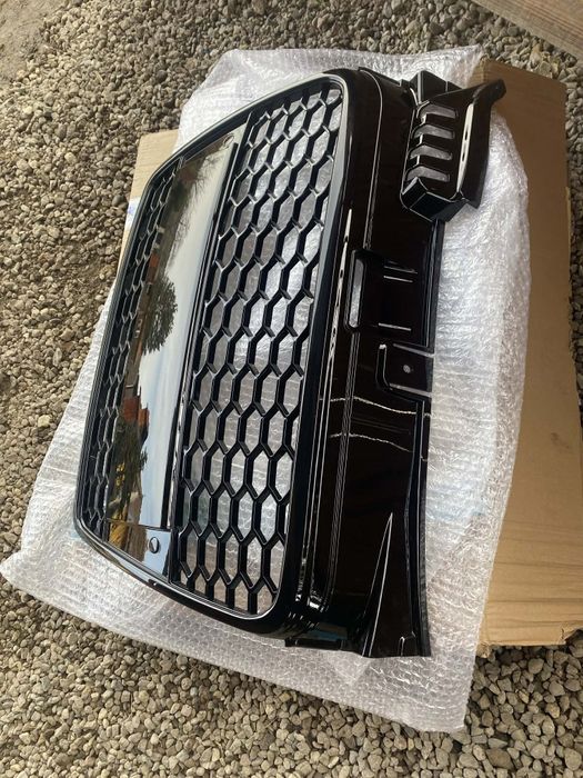 Grila fata audi a4 b7