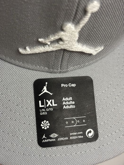 Шапка  с козирка JORDAN