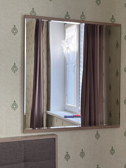 Продам большое зеркало