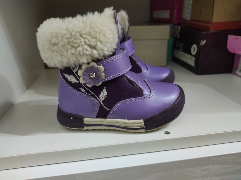 Детские зимние сапожки по 5000тг в коробке