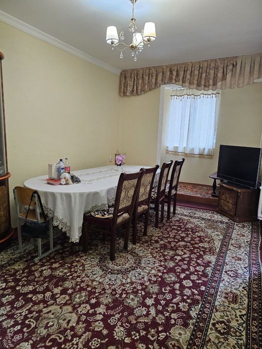 Чилонзор 8 кв. 2/4/4.  Орентр Малика Гостиница