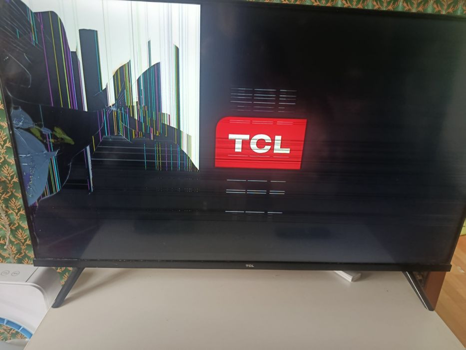 Сломанный телевизор